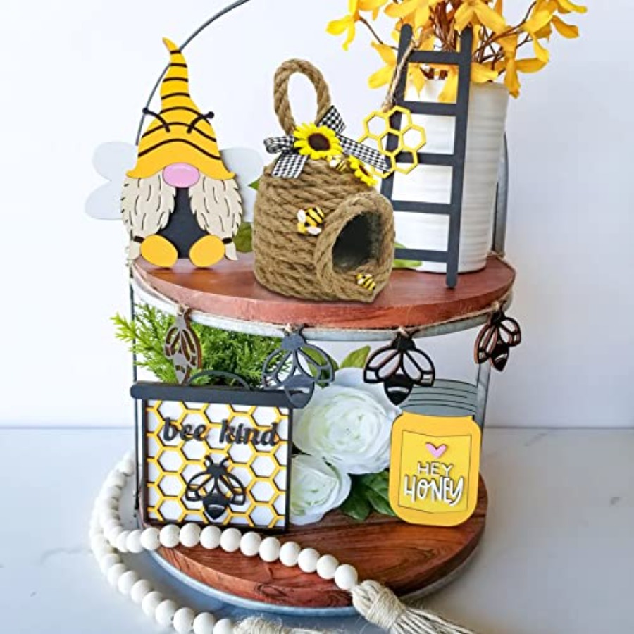 Mini Beehive Farmhouse Bee Tie - Home Bar Shelf recension och pris